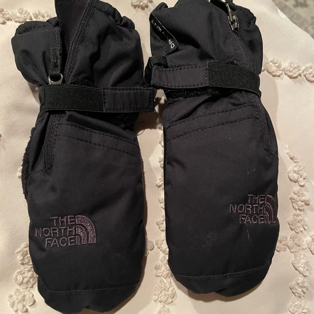 Girls The North Face Jacket Bundle - Picture 9 of 9